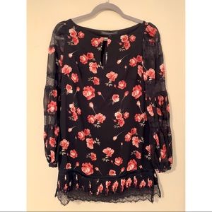 White House Black Market Blouse